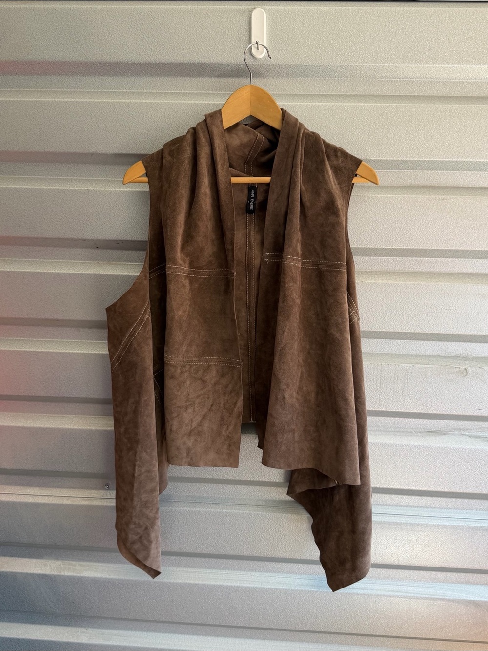 Ann Everett brown suede vest
